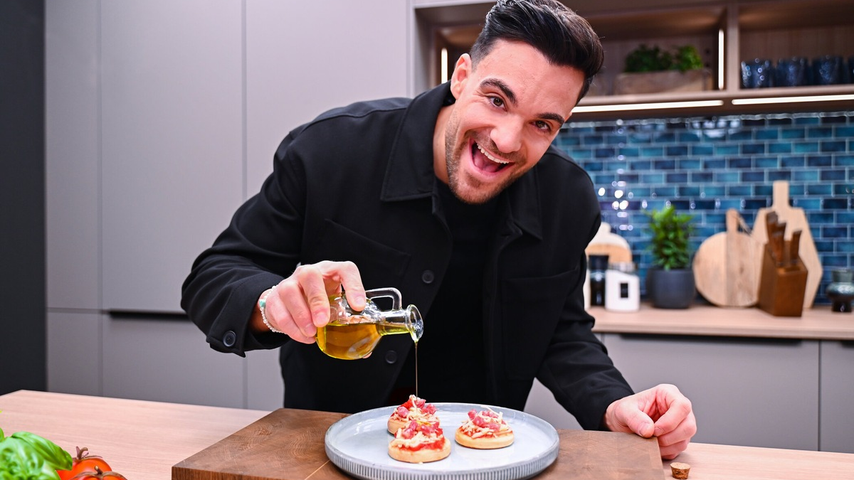 Stefano Zarrella Der SAT.1 Check - Fertiggerichte - Foto: Joyn/Julia Feldhagen, presseportal.de