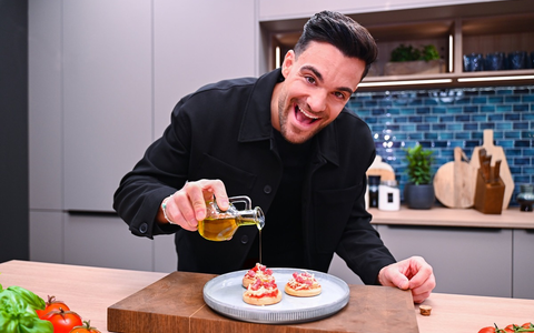 Stefano Zarrella Der SAT.1 Check - Fertiggerichte - Foto: Joyn/Julia Feldhagen, presseportal.de