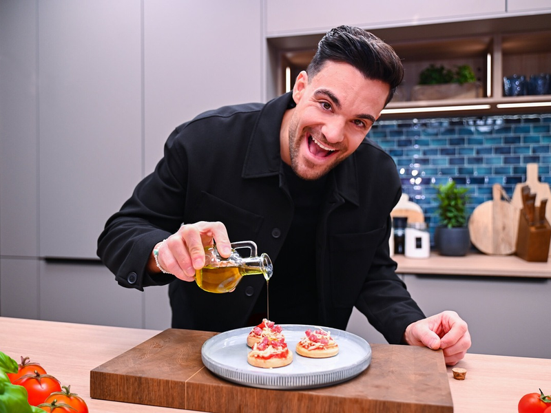 Stefano Zarrella Der SAT.1 Check - Fertiggerichte - Foto: Joyn/Julia Feldhagen, presseportal.de