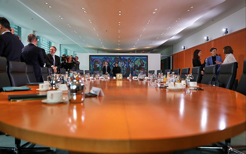 Kabinettstisch am 12.03.2025 - Foto: über dts Nachrichtenagentur