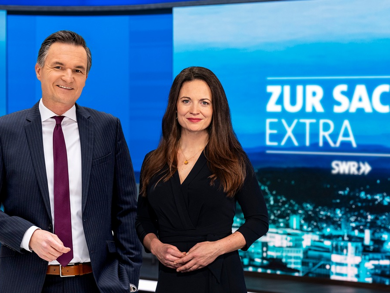 Zur Sache! Extra: Fünf Jahre Corona - Was bleibt? / Sondersendung aus dem SWR Funkhaus in Stuttgart / Am 27. März 2025, live von 20:15 bis 21:45 Uhr / Gäste stehen fest - Foto: presseportal.de