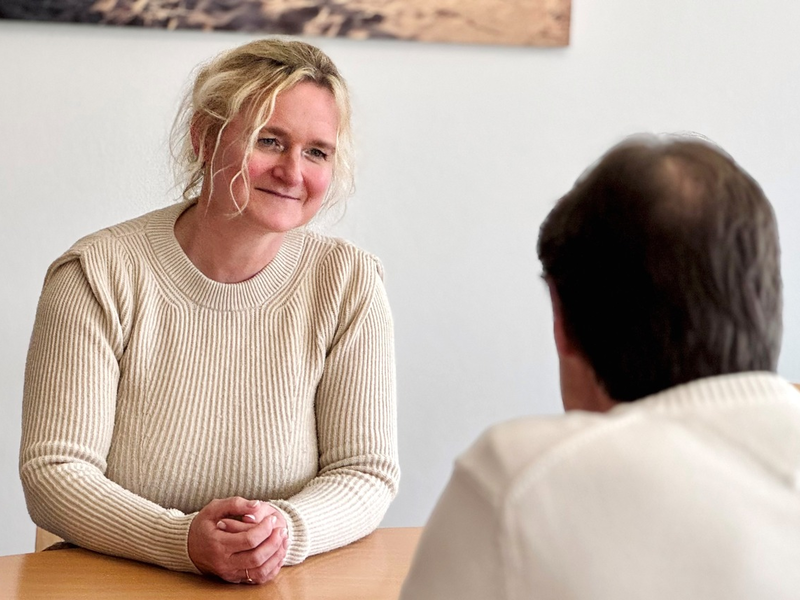 Schritt für Schritt in ein Leben ohne Alkohol - Foto: presseportal.de