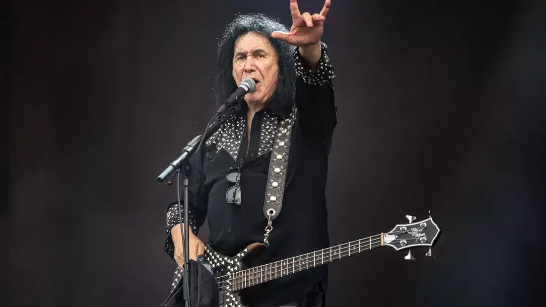 Gene Simmons macht als Solokünstler weiter - und hat dafür ein neues Geschäftsmodell entwickelt. (Archivfoto) - Bild: Axel Heimken/dpa