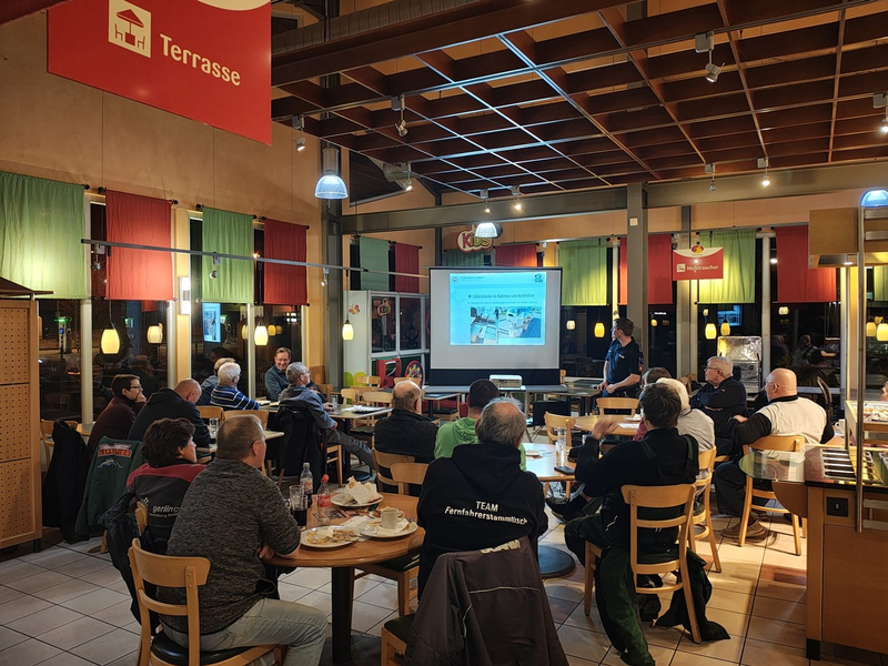 POL-ROW: ++ Cannabisbeeinflussung und MPU als Thema beim 217. Fernfahrerstammtisch der Polizei ++ - Foto: presseportal.de