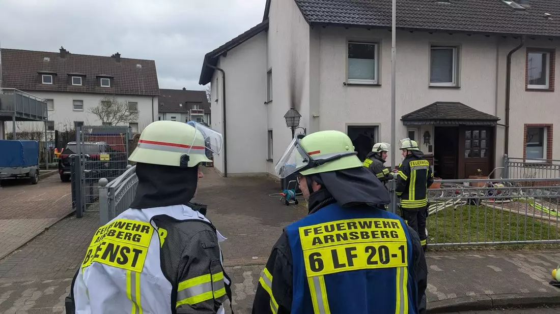 FW-AR: Wohnung nach Küchenbrand nicht bewohnbar - Bild: presseportal.de