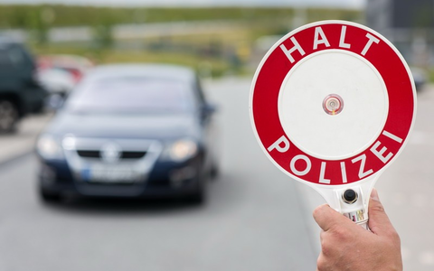 Bundespolizeidirektion München: Zahlreiche Fahndungstreffer bei Grenzkontrollen/ Bundespolizei vollstreckt elf Haftbefehle - Foto: presseportal.de