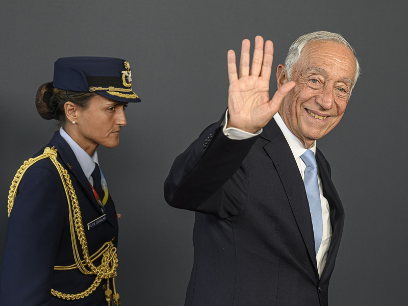 Staatspräsident Marcelo Rebelo de Sousa traf seine Entscheidung nach Konsultationen mit den Parteichefs. (Archivbild) - Foto: Urs Flueeler/KEYSTONE/EDA/POOL/dpa