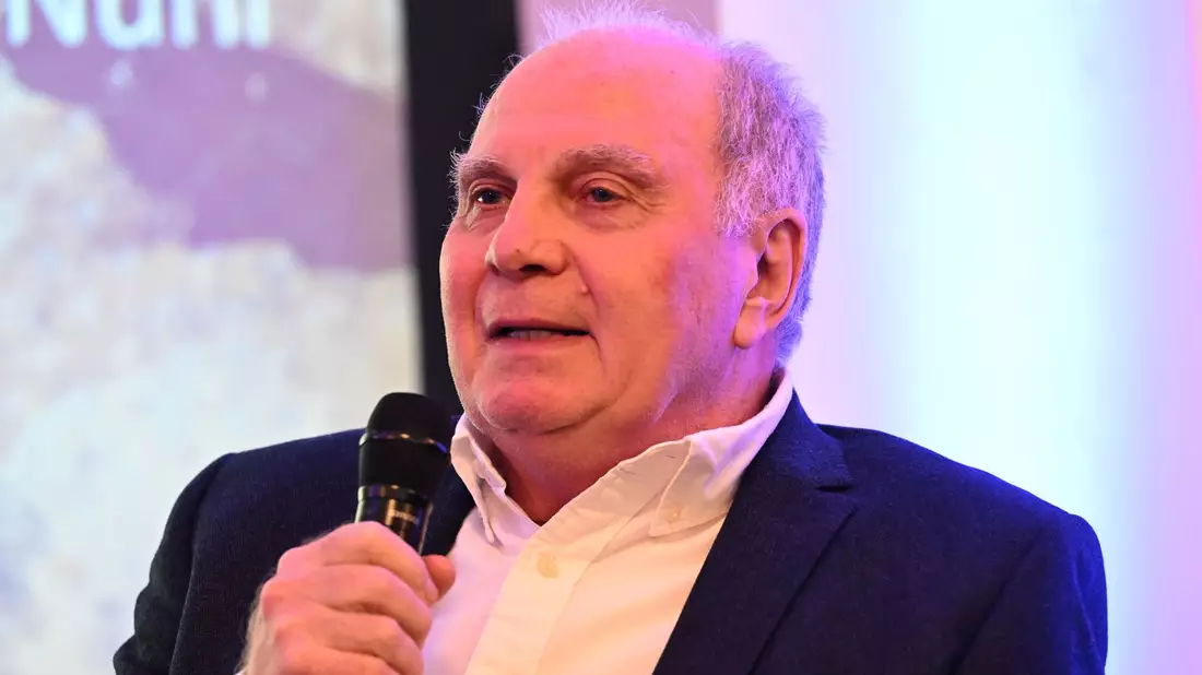 Uli Hoeneß hat eine klare Meinung zu Elon Musk und der AfD. - Bild: Felix Hörhager/dpa