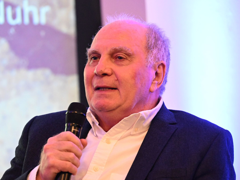 Uli Hoeneß hat eine klare Meinung zu Elon Musk und der AfD. - Foto: Felix Hörhager/dpa