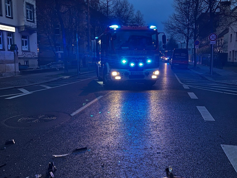 FW Dresden: Informationen zum Einsatzgeschehen von Feuerwehr und Rettungsdienst in der Landeshauptstadt Dresden vom 12. März 2025 - Foto: presseportal.de