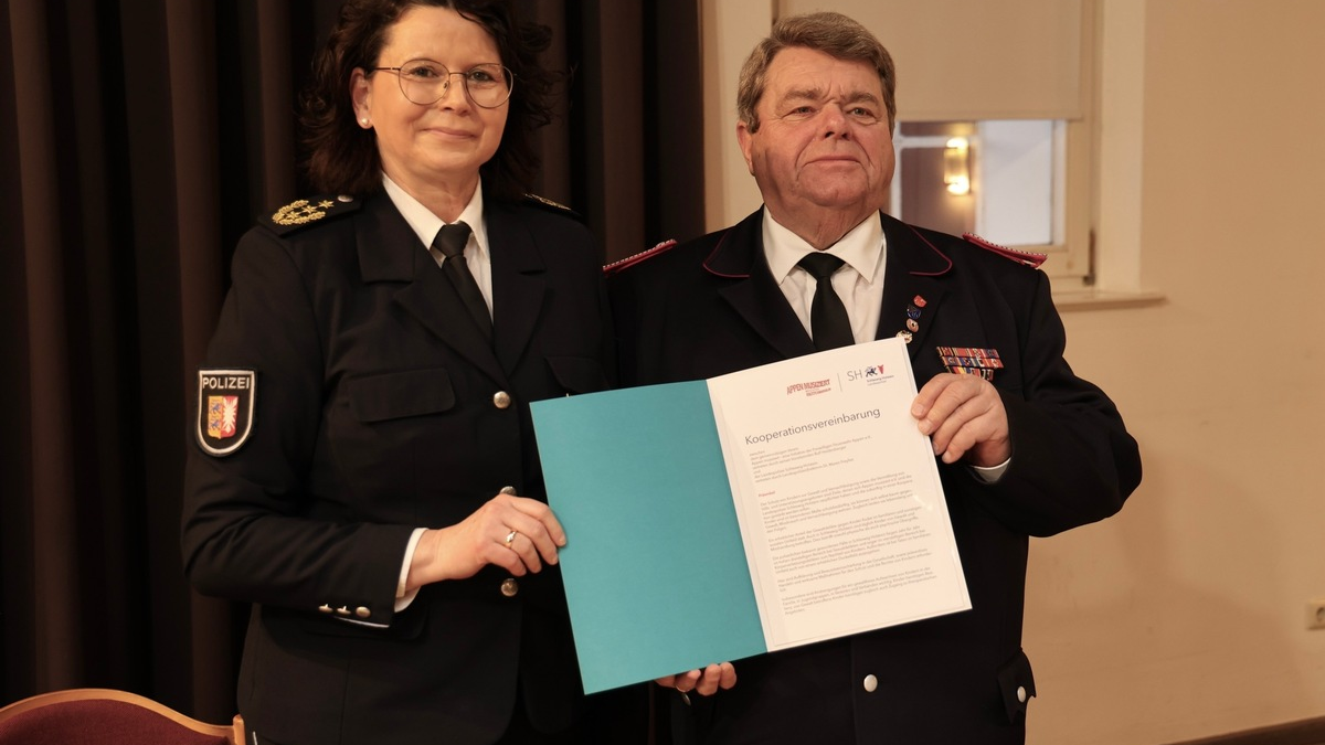 POL-SH: Keine Gewalt gegen Kinder und Jugendliche: Kooperation zwischen der Landespolizei Schleswig-Holstein und Appen musiziert - Foto: presseportal.de