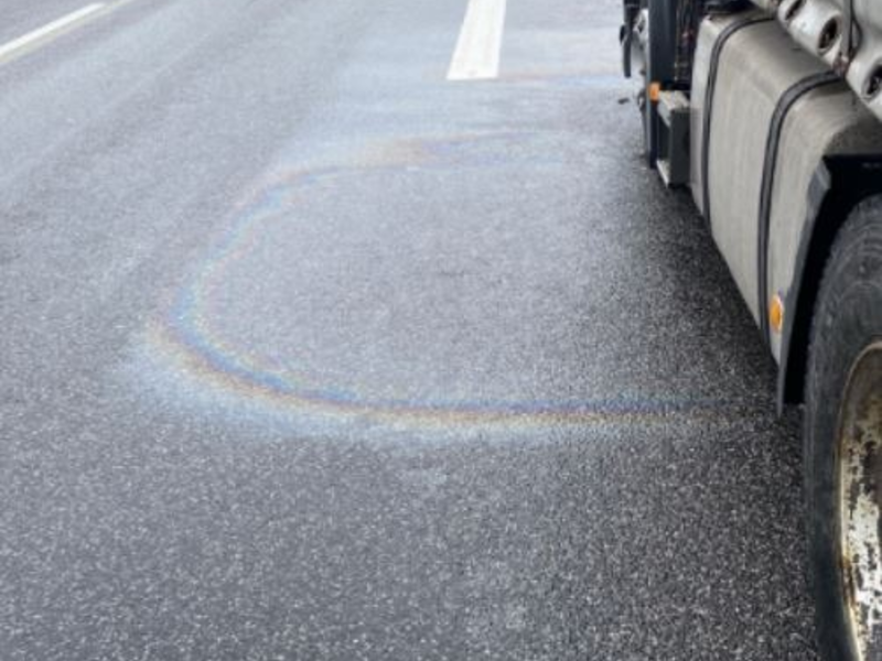 POL-PDLD: B10/AS LD-Nord - Pannen-LKW - Foto: presseportal.de