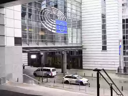 Wie die belgische Staatsanwaltschaft mitteilt, soll die Korruption von 2021 bis heute regelmäßig und sehr diskret «unter dem Deckmantel des kommerziellen Lobbyings in verschiedenen Formen praktiziert worden sein» (Archivfoto). - Foto: Laurie Dieffembacq/Belga/dpa