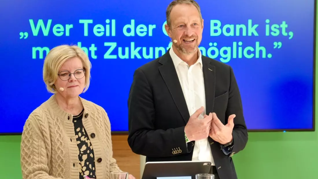 GLS Bank wächst um mehr als acht Prozent / Mit einer Bilanzsumme von 10,7 Milliarden Euro steigert die sozial-ökologische Bank aus Bochum ihr Vorjahresergebnis - Bild: presseportal.de