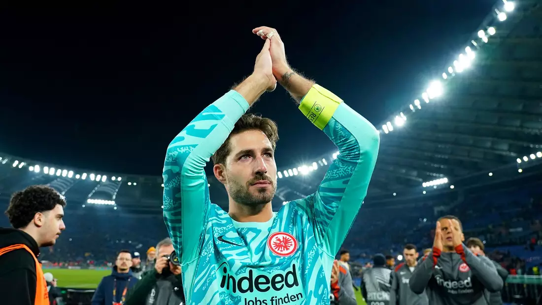 Eintracht Frankfurt muss wie gegen Ajax Amsterdam auch im Bundesligaduell mit dem VfL Bochum auf Torwart Kevin Trapp verzichten. - Bild: Giuseppe Maffia/dpa