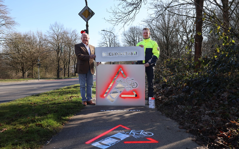POL-VIE: Blickkontakt kann Leben retten! - Foto: presseportal.de