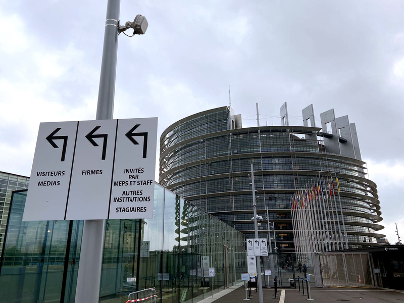 Wer als Lobbyist einen Zugangsausweis zum Inneren des EU-Parlaments haben will, muss sich in ein Register eintragen. - Foto: Marek Majewsky/dpa