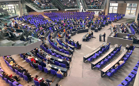 Zusatzsitzung des Bundestags zur Verfassungsänderung am 13.03.2025 - Foto: über dts Nachrichtenagentur Zusatzsitzung des Bundestags zur Verfassungsänderung am 13.03.2025 - Foto: über dts Nachrichtenagentur