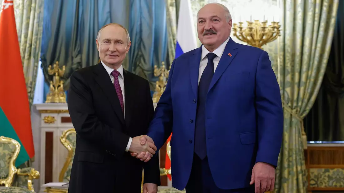 Putin empfing vor dem US-Sondergesandten Witkoff zunächst den belarussischen Machthaber Lukaschenko.  - Bild: Maxim Shemetov/Pool Reuters/AP/dpa