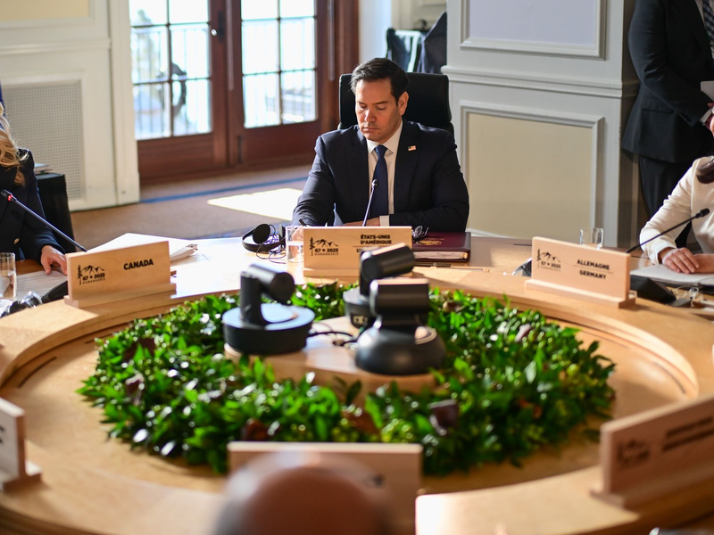 Für Annalena Baerbock war es die wohl letzte große Reise als Außenministerin. - Foto: Sebastian Christoph Gollnow/dpa