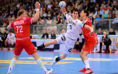 Kapitän Johannes Golla fand immer wieder eine Lücke.  - Foto: Marco Wolf/dpa