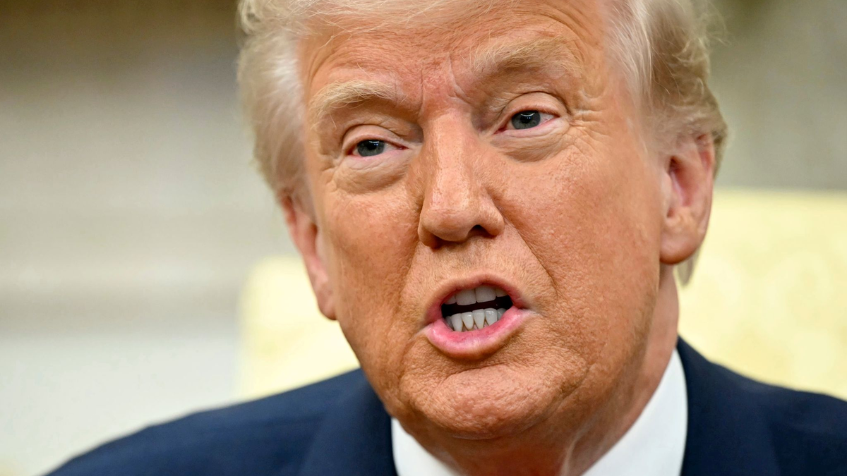 US-Präsident eckt mit einem provokanten Vergleich an. (Archivbild) - Foto: -/Pool/AP/dpa