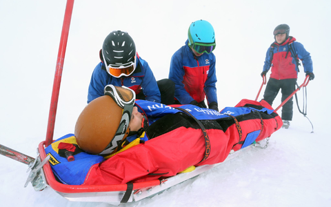 Die Art der Skiunfälle hat sich verändert. (Symbolbild) - Foto: picture alliance / Karl-Josef Hildenbrand/dpa