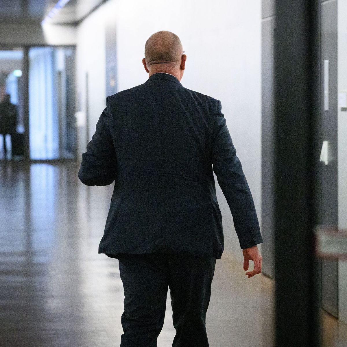 Die Sitzungen des Parlamentarischen Kontrollgremiums sind grundsätzlich geheim. Nur einmal im Jahr befragen die Abgeordneten das Spitzenpersonal der Nachrichtendienste in einer öffentlichen Sitzung. - Foto: Bernd von Jutrczenka/dpa