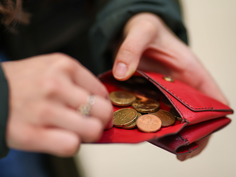 Die Teuerung in Deutschland hält sich über der Zwei-Prozent-Marke - Foto: Jan Woitas/dpa