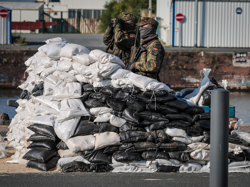Die neue Division ist der vierte Großverband des Heeres. (Archivbild) - Foto: Focke Strangmann/dpa