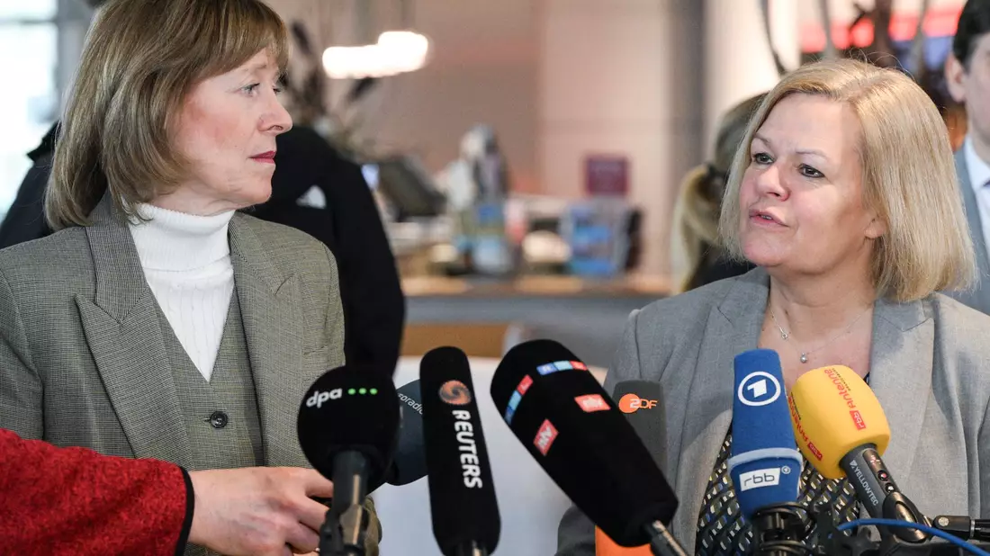 Zu einem fairen Ergebnis für alle Seiten gehört laut der Innenministerin, «dass man mit einem Angebot auf die Arbeitnehmerseite zugeht». - Bild: Jens Kalaene/dpa
