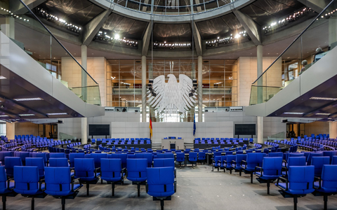 Die Sitzverteilung im Bundestag bleibt nach dem endgültigen Ergebnis gleich. - Foto: Michael Kappeler/dpa