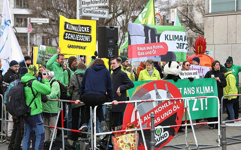Umweltaktivisten protestieren am 13.03.2025 - Foto: über dts Nachrichtenagentur