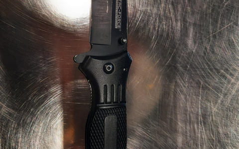 BPOLD FRA: Drei Passagiere, drei Verstöße gegen das Waffengesetz - Foto: presseportal.de