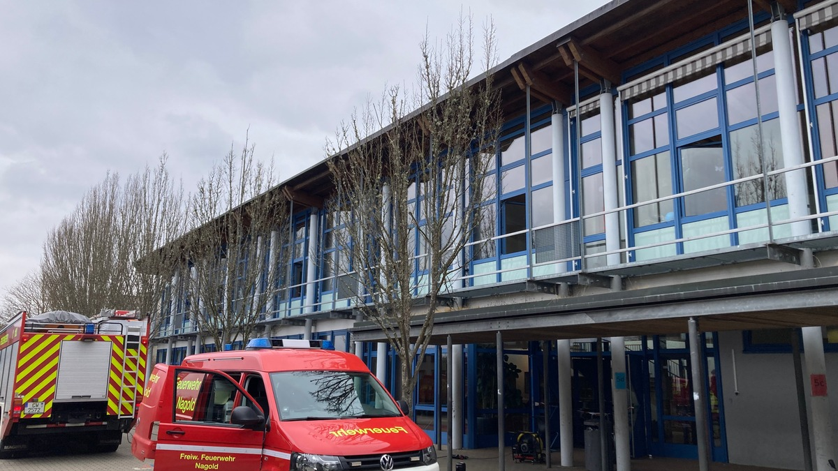 KFV-CW: Pfefferspray sorgt für Einsatz an der Christiane-Herzog-Realschule / 29 Leichtverletzte Schüler - Foto: presseportal.de