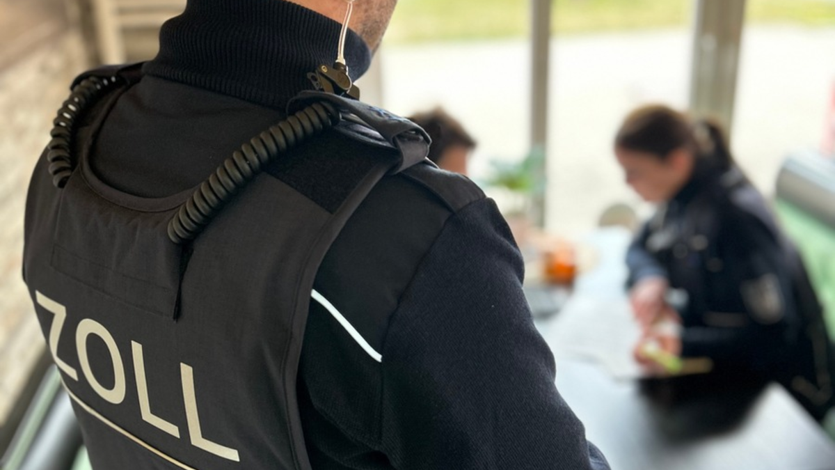 GZD: Bundesweite Mindestlohnsonderprüfung des Zolls: vorläufige bundesweite Gesamtergebnisse der gestrigen Schwerpunktprüfung - Foto: presseportal.de