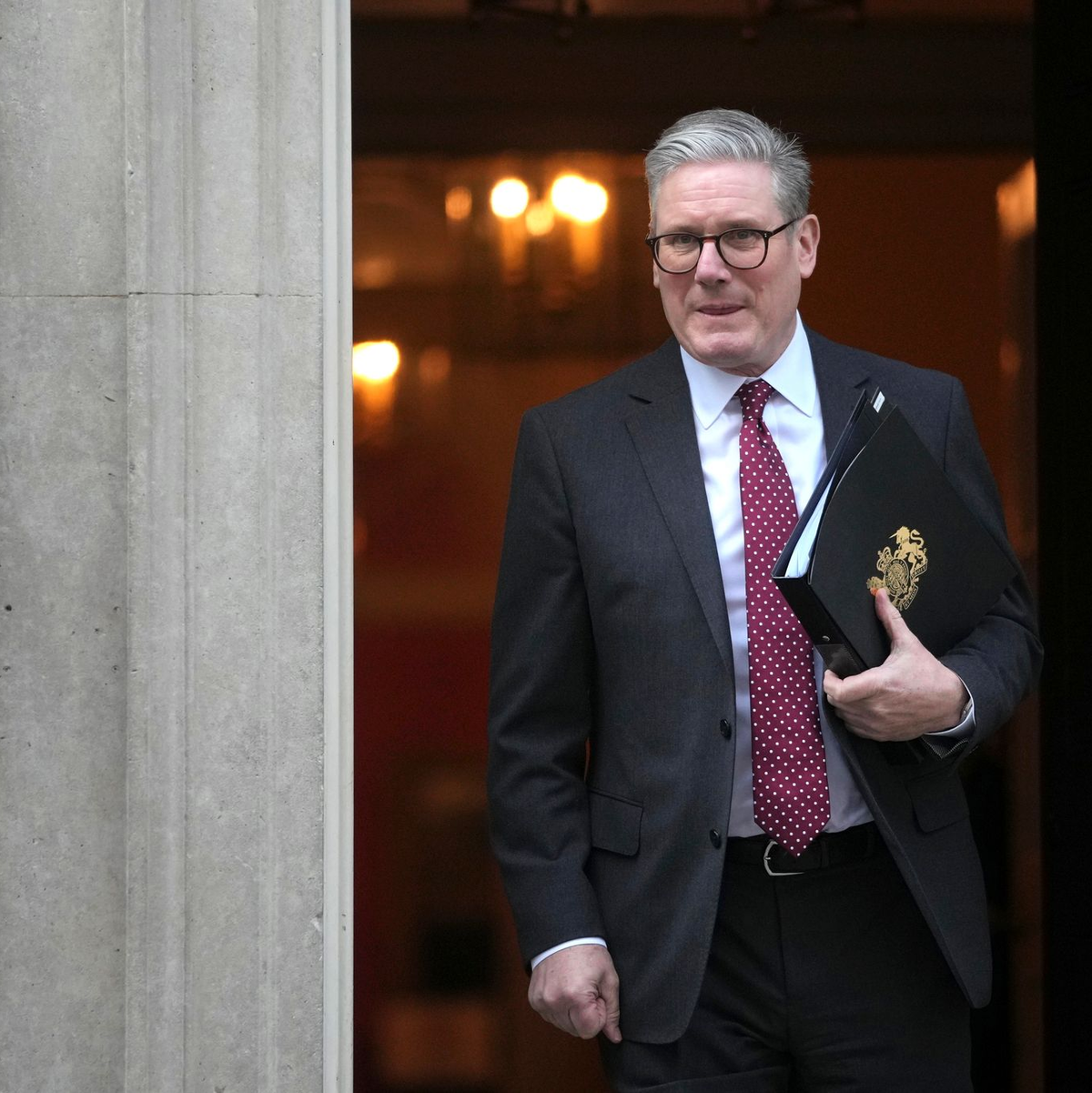 Der britische Premier Sir Keir Starmer wirbt bei Verbündeten um europäische Friedenstruppen für die Ukraine. (Archivbild) - Foto: Kin Cheung/AP/dpa