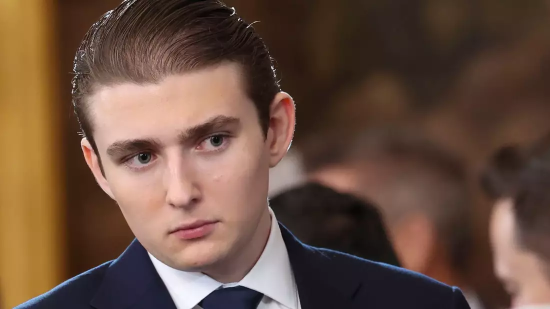 Barron Trump studiert an der New York University. (Archivbild) - Bild: Kevin Lamarque/Pool Reuters/AP/dpa