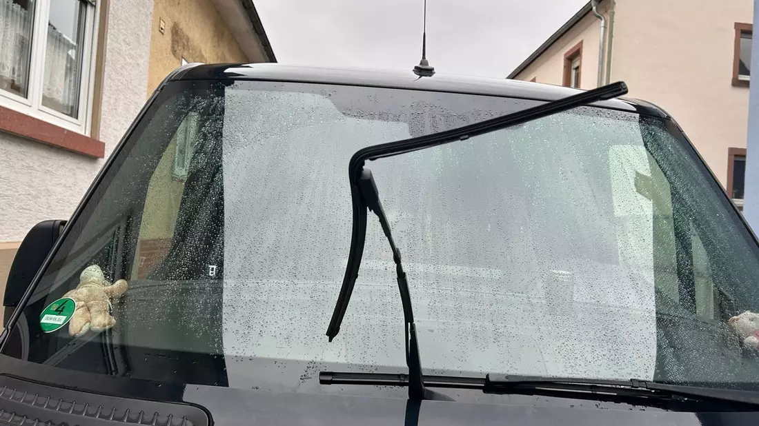 POL-PDLD: Beschädigung eines geparkten Fahrzeuges - Bild: presseportal.de