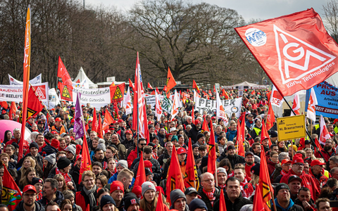 IG-Metall-Chefin Christiane Benner: «Ohne Industrie ist Deutschland ein armes Land.» - Foto: Moritz Frankenberg/dpa