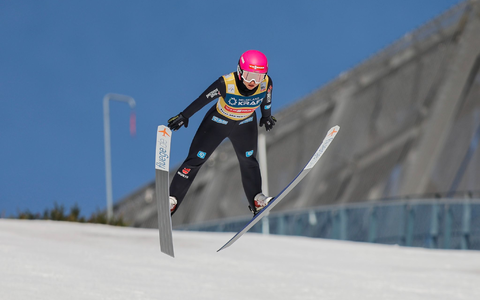 Kombiniererin Nathalie Armbruster beim Skispringen in Oslo. - Foto: Christoffer Andersen/NTB/dpa