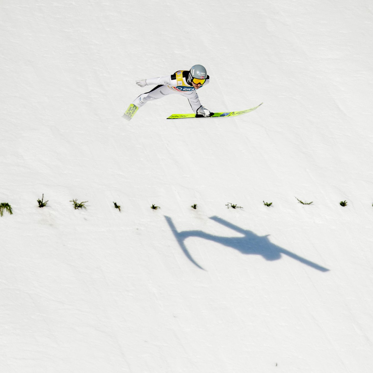 Heimspiel für den Weltmeister: Norwegens Jarl Magnus Riiber auf der Schanze. - Foto: Amanda Pedersen Giske/NTB/dpa