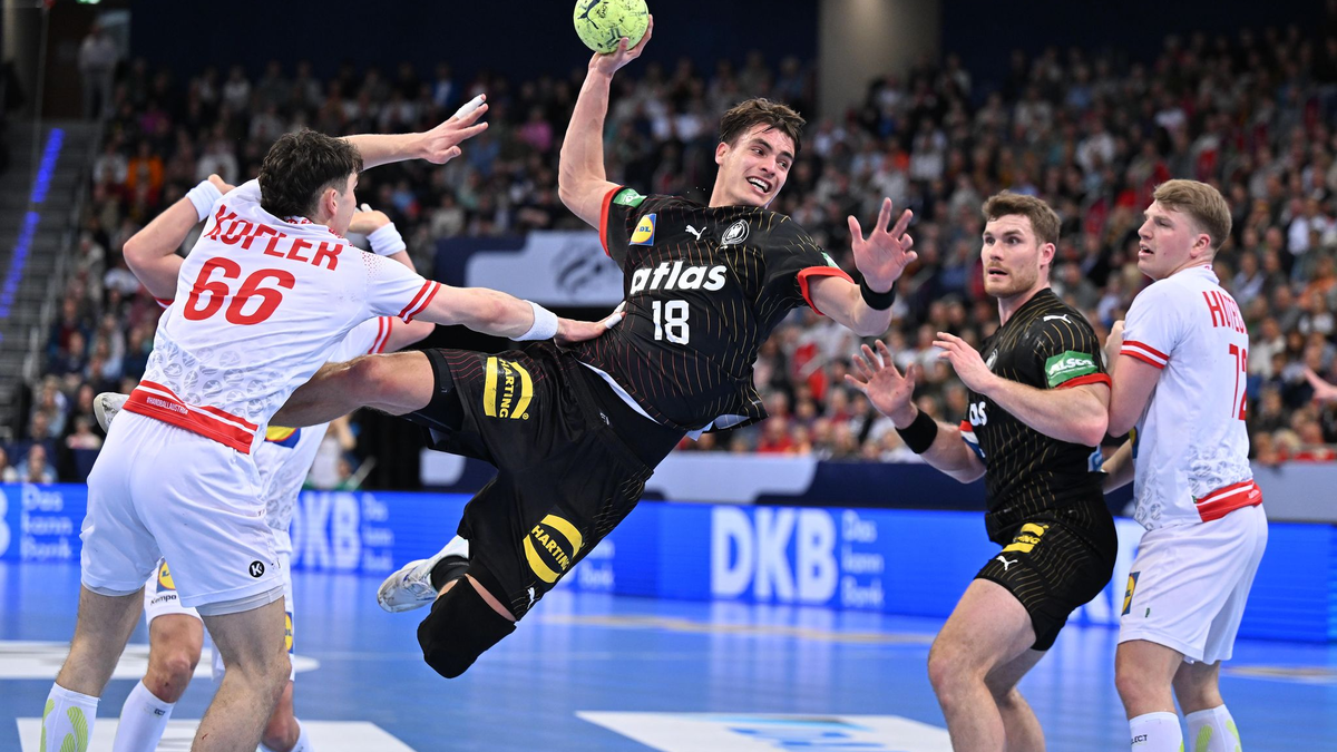 Die deutschen Handballer haben bei der EM eine schwere Vorrundengruppe erwischt.   - Foto: Swen Pförtner/dpa