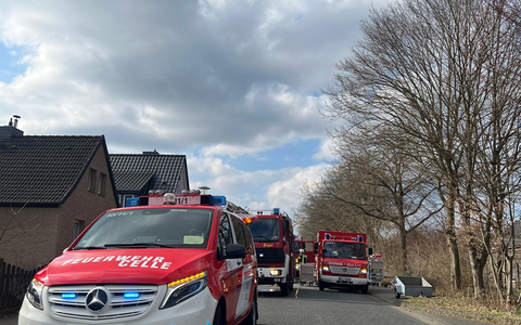 FW Celle: Schuppen in Vollbrand - Foto: presseportal.de