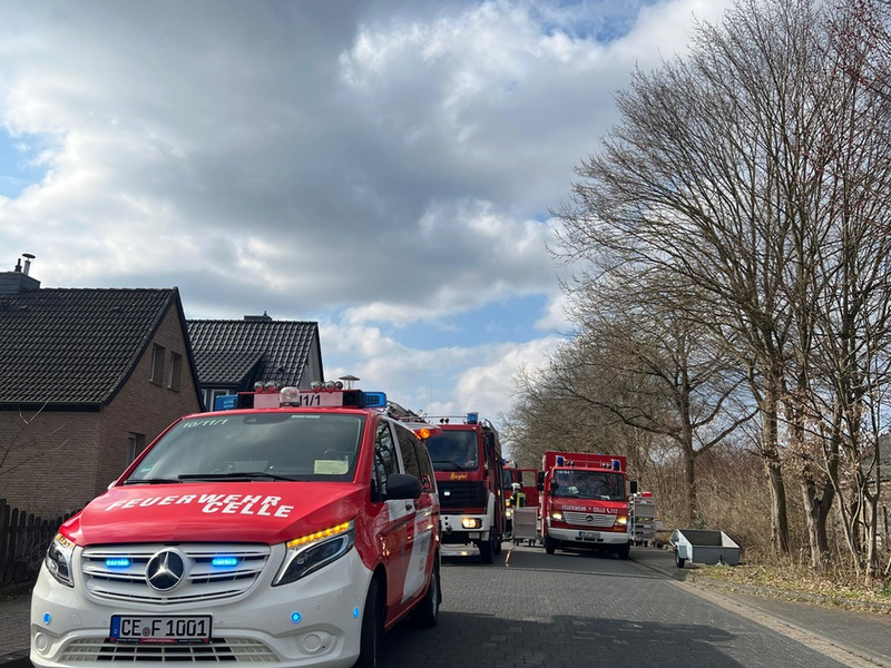 FW Celle: Schuppen in Vollbrand - Foto: presseportal.de