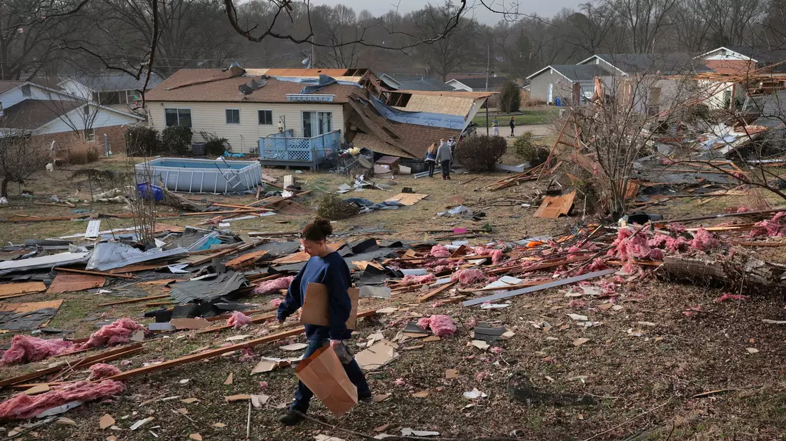 Zerstörung nach dem Sturm. - Bild: Robert Cohen/St. Louis Post-Dispatch/AP/dpa
