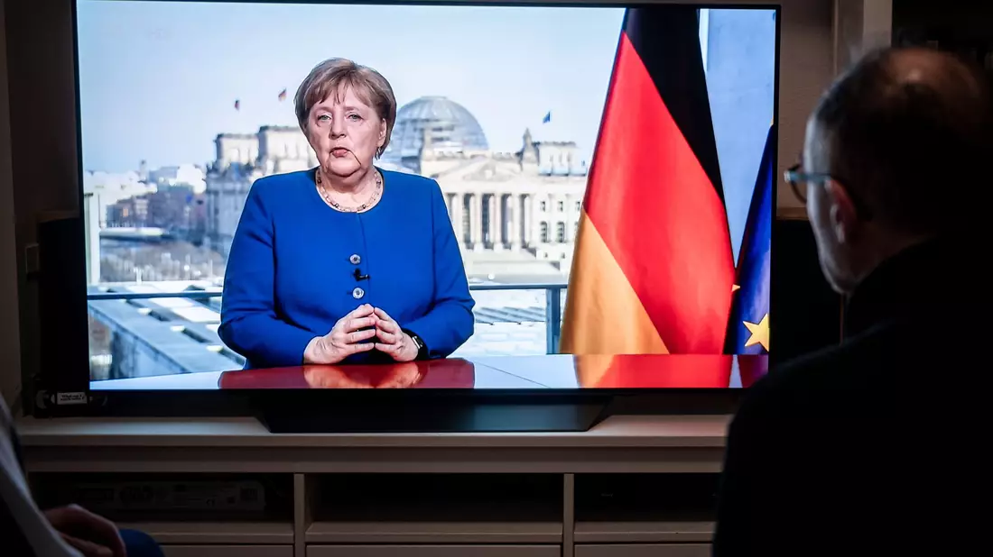 Die Kanzlerin richtete einen Appell an alle Menschen. (Archivbild) - Bild: Fabian Strauch/dpa