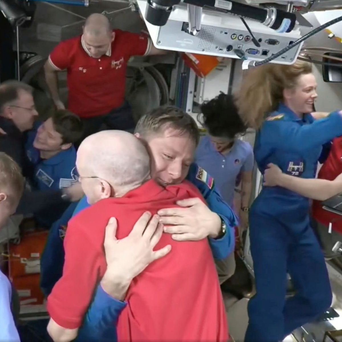 An Bord der SpaceX-Kapsel waren vier Astronauten. - Foto: Uncredited/NASA/AP/dpa