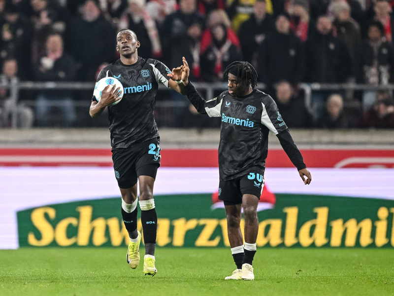 Das 1:0 für den VfB: Ermedin Demirovic trifft aus kurzer Distanz. - Foto: Harry Langer/dpa