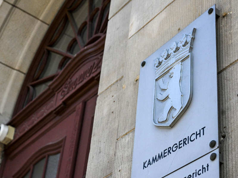  Zwei mutmaßliche ehemalige Mitglieder der linksextremistischen Gruppe «Das Komitee» kommen vor Gericht. (Symbolbild)  - Foto: Jens Kalaene/dpa